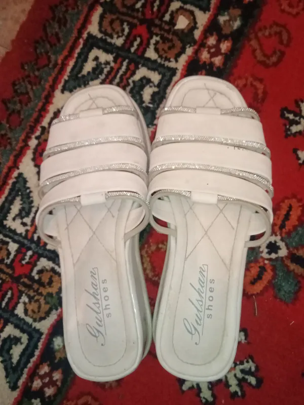 ayollar oyoq kiyimi 38 razmer