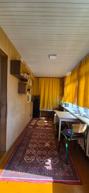 Продаётся 3 комнатная квартира на 3 этаже Шарк 1. 2
