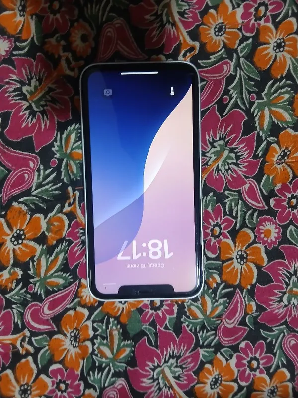 Iphone xr 17 pro 128gb 17pro korpus taqilgan 6 Iphone xr 17 pro 128gb 17pro korpus taqilgan 6