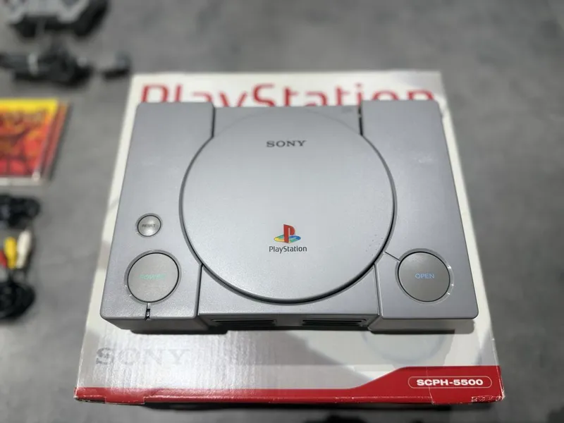 Playstation 1 SCPH 5500 японский регион 4 Playstation 1 SCPH 5500 японский регион 4