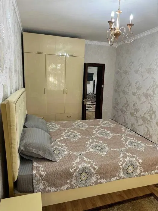 2 xonali kvartira, 70 m², 4/5 qavat (ikkilamchi) 2 2 xonali kvartira, 70 m², 4/5 qavat (ikkilamchi) 2