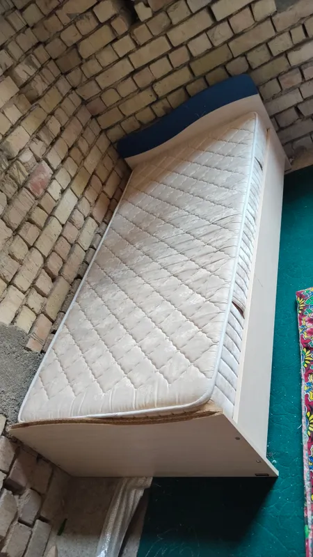yumshoq mebellar sotiladi srochna narx kelishiladi 3