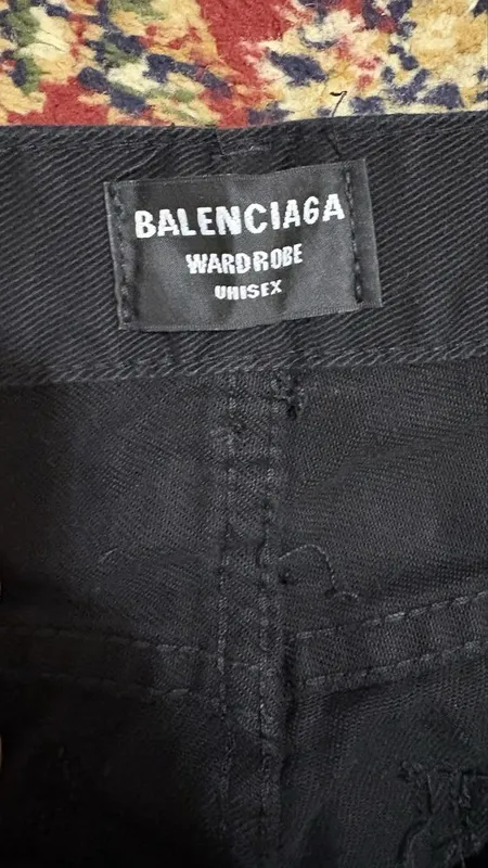 Джинсы balenciaga 3 Джинсы balenciaga 3