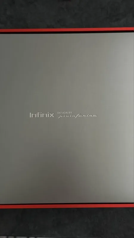 Infinix 60 ultra Pininfarina — фото 3