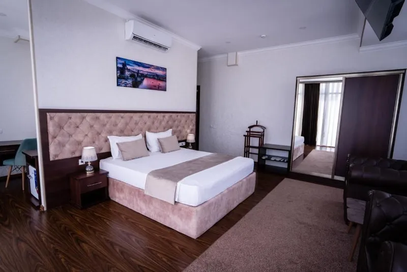 kivartera hotel mehmonxona hostel kunlik ijara