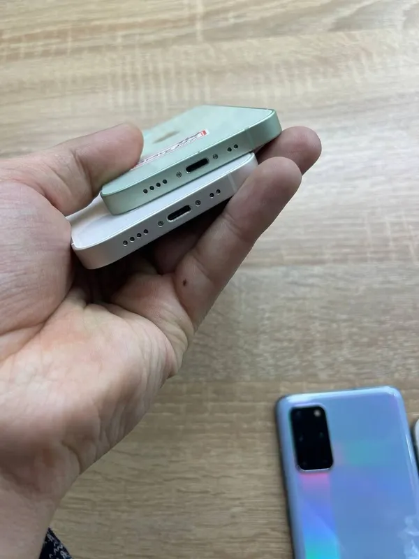 iPhone 12 mini. 5 iPhone 12 mini. 5