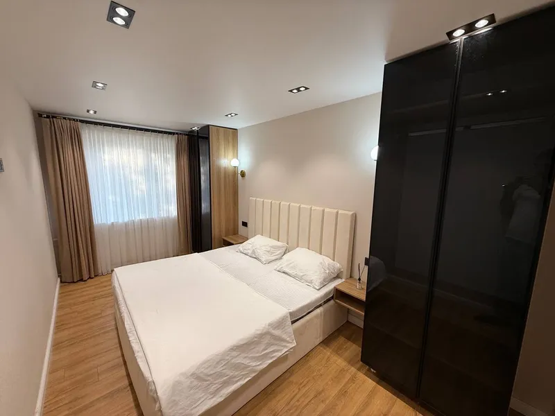 3 xonali kvartira, 52 m2, Yakkasaroy 5