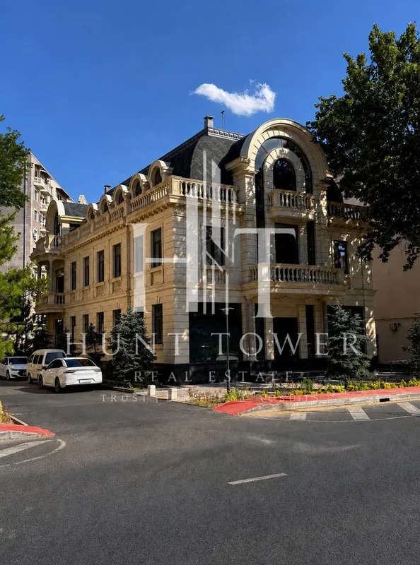 1.300м²| 5 сот| Топ локация|Шота Руставели|Кафе “BON”|1 линия|4 уровня 1