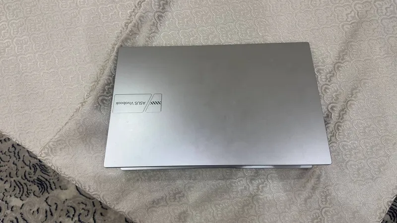 Noutbuku vivo 2