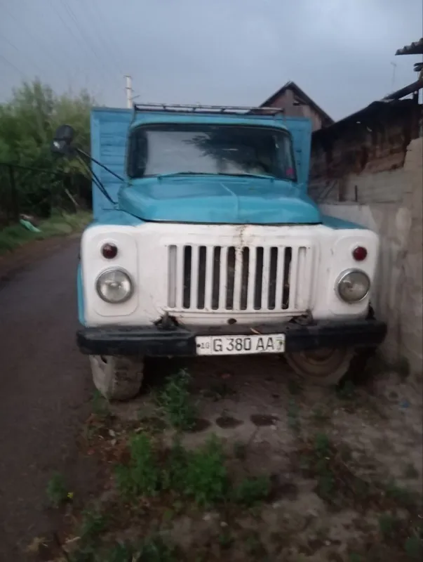 Gaz 53 sotiladi srochna 4 Gaz 53 sotiladi srochna 4