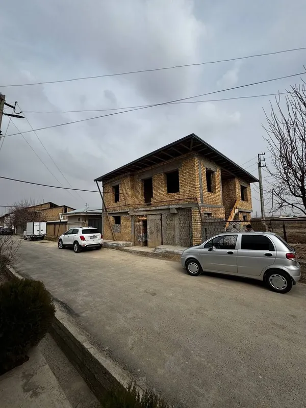 Ховли сотилади коробка 2.2сотих 65 000$