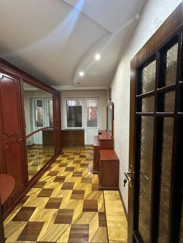 Продаётся 4-комнатная квартира, Яккасарайский район (ориентир: Korzinka МВД) — фото 3