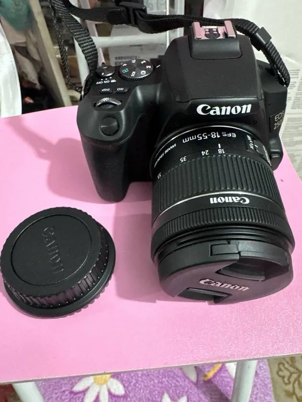 Canon EOS 250D yengi