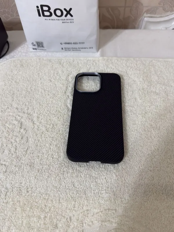 iPhone 15 ProMax uchun knit brendidan orginal magsafeli chexol.