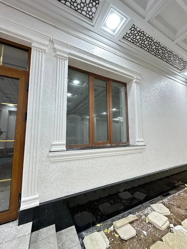 Мастера по фасаду из травертина 2 Мастера по фасаду из травертина 2