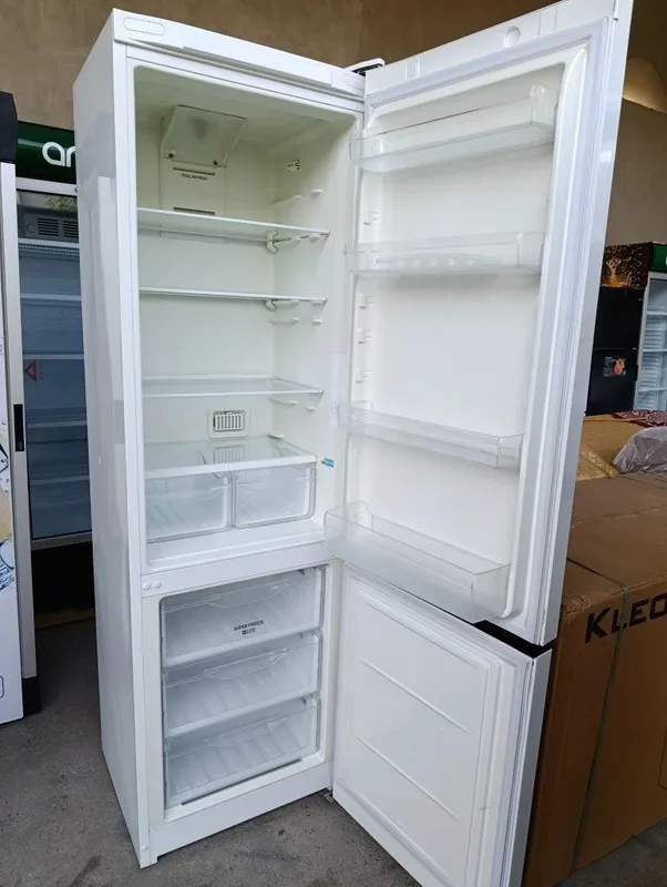 Indesit vazdushni Nofrost Xalodilnik sotiladi 2 Indesit vazdushni Nofrost Xalodilnik sotiladi 2