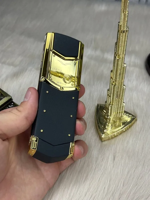 YANGI, Новые Vertu Signature | Premium Dizayn | 2 SIM | — фото 1