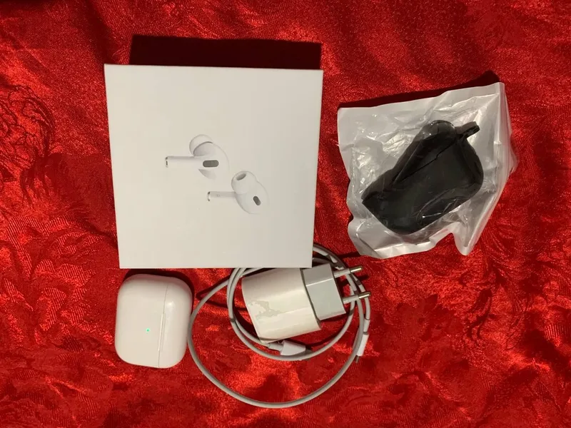 Air pods pro sotiladi