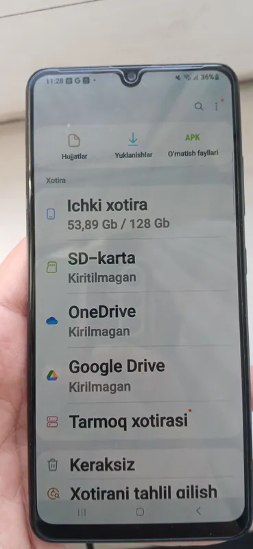 samsung a32 4g ekranini Orta joyi sal ishlamidi