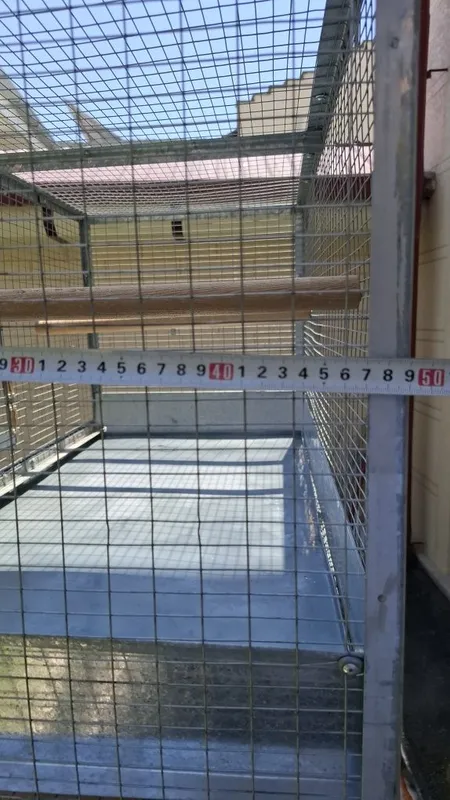 Qafas sotiladi 4 etajli 4