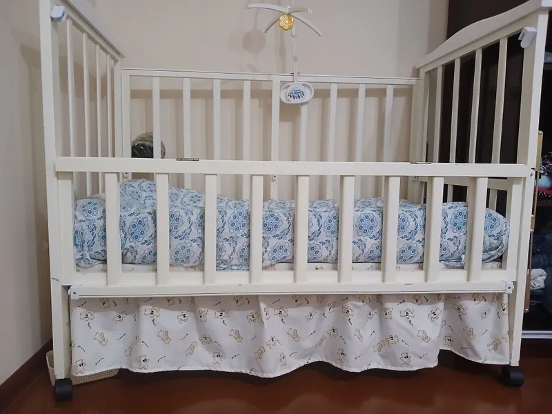 детская кроватка