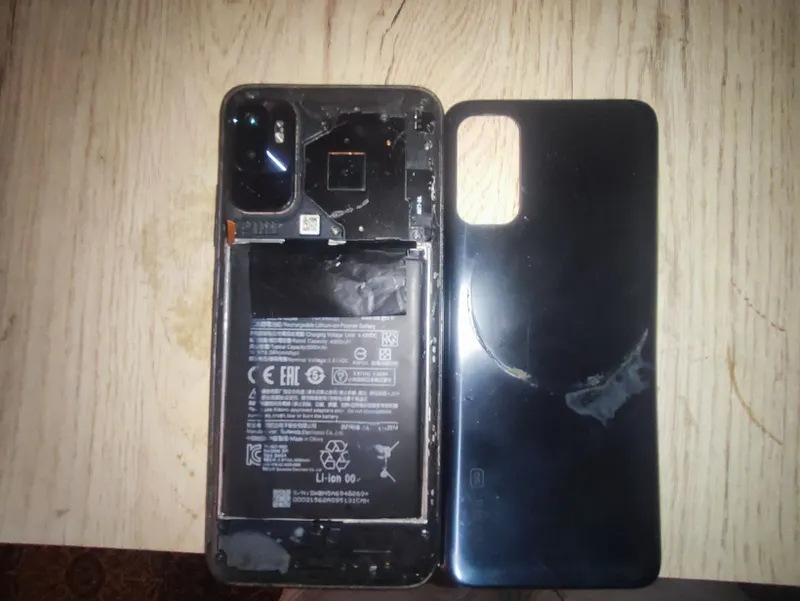 Xiaomi Redmi Note 10 5G 6/128 Гб без экрана на запчасти