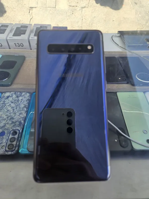 Samsung S10 5g sotiladi 1 Samsung S10 5g sotiladi 1