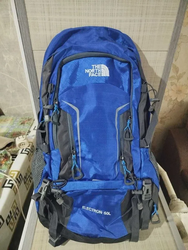 Продаю новый рюкзак THE NORTH FACE 50 L звоните смело 2