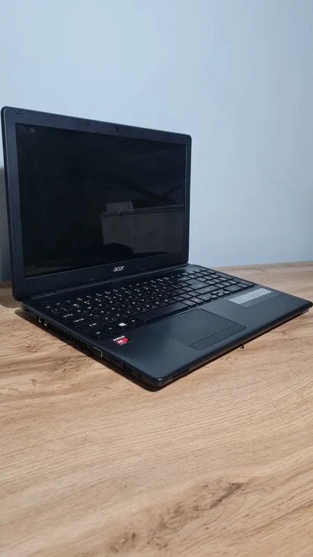 Acer Aspire E1-522 3 Acer Aspire E1-522 3