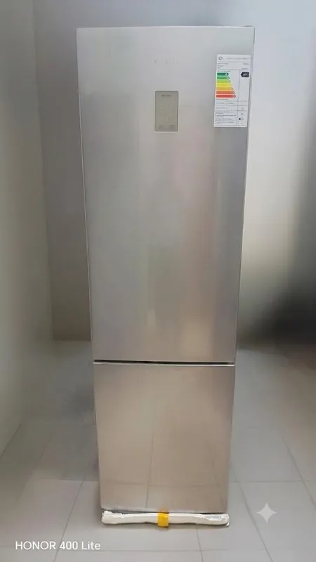 Холодильник Samsung RB37P5491SA 1