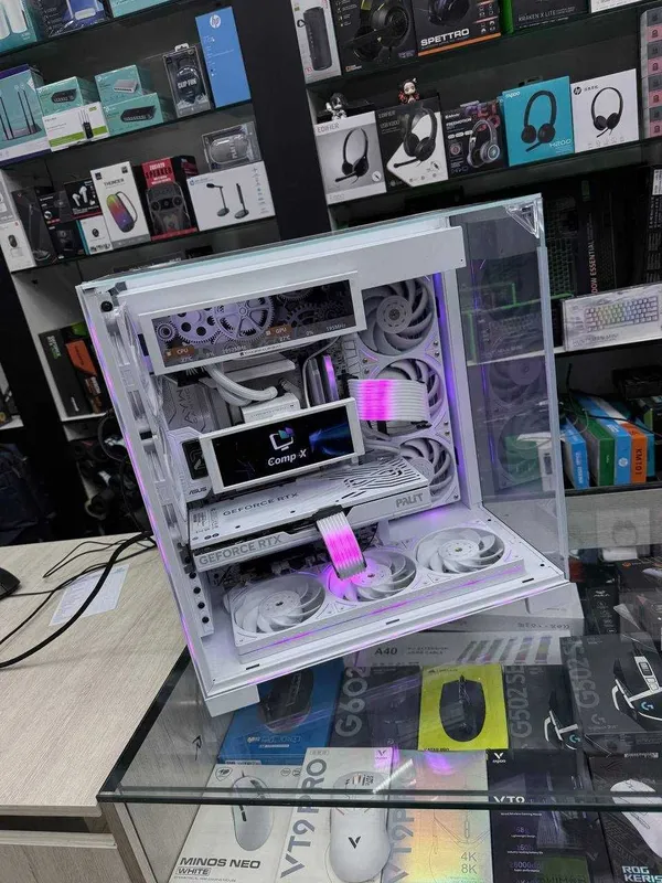 7800x3d/ X870 AYW/RTX 5070 WHITE/ FULL white case 4 7800x3d/ X870 AYW/RTX 5070 WHITE/ FULL white case 4