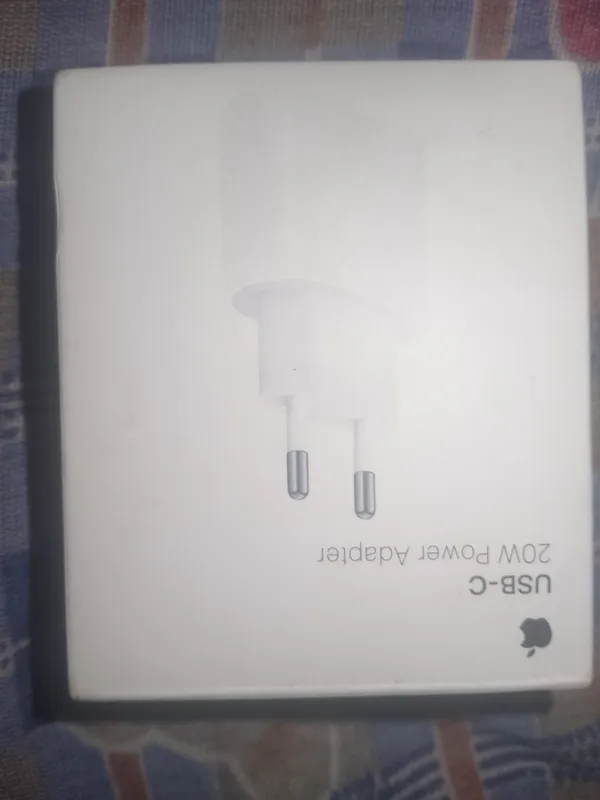 iPhone zaryadchik kabel