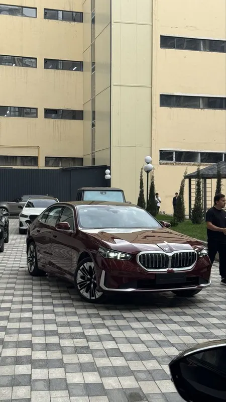 Bmw i5 35L full 2025