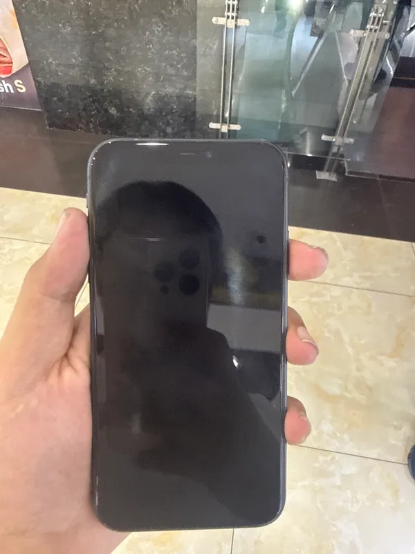 Iphone 11 64 gb 2 Iphone 11 64 gb 2