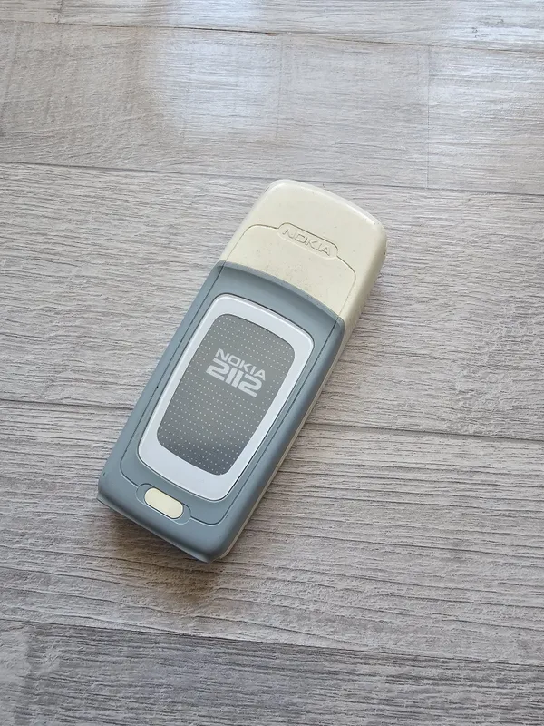 Nokia 2112 legenda — фото 1