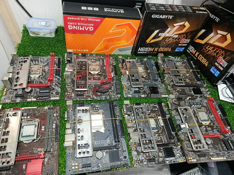Komplekt Materinka + cpu 1151v2 lga1700 undan boshqalari bor
