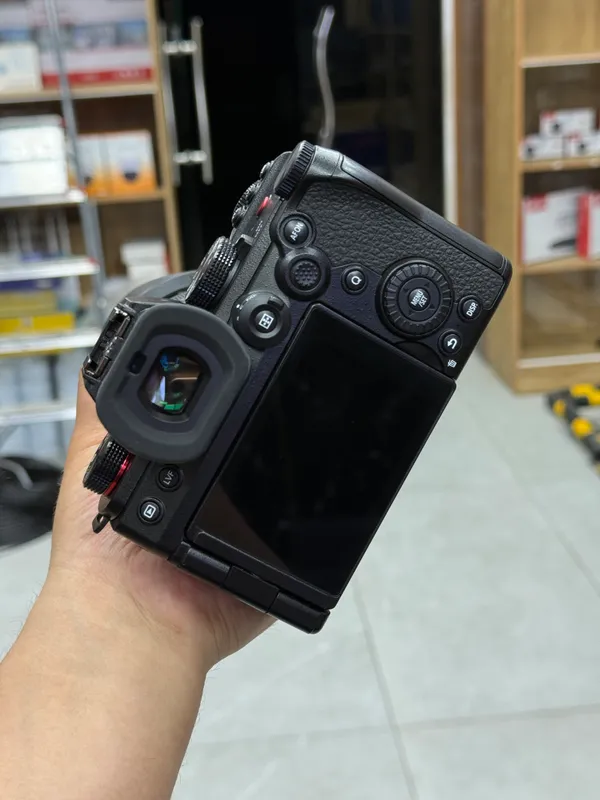 Lumix S5 II 6K 24-105mm F4 лучше чем Sony A7 IV — фото 3