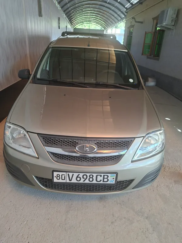 Lada Largus 2014 9