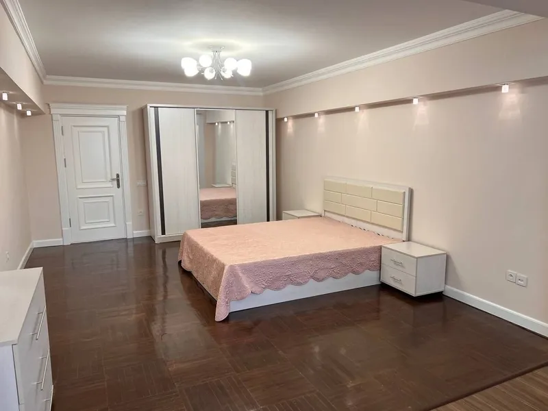 Сдаётся квартира в центре — фото 3