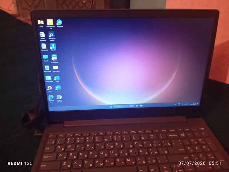 Продаётся Lenovo Core i5 258/8, оперативка 1 Продаётся Lenovo Core i5 258/8, оперативка 1