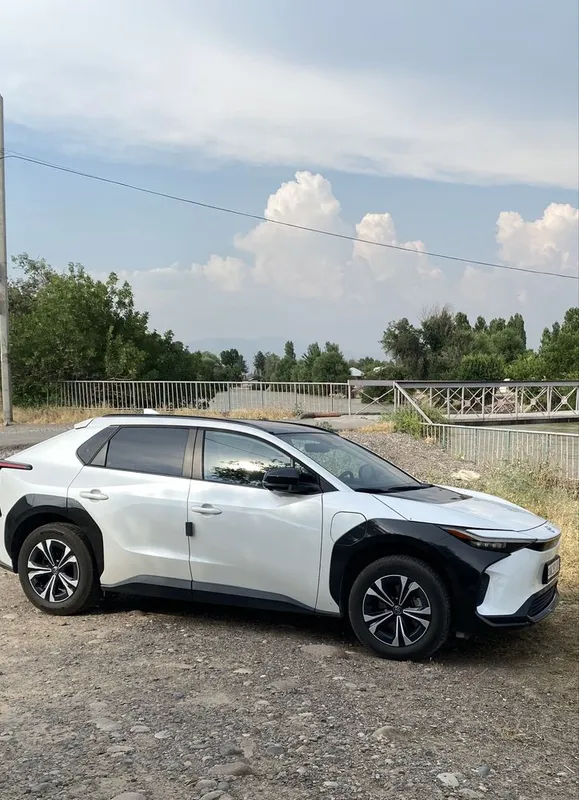 Электрокар Toyota bz4x