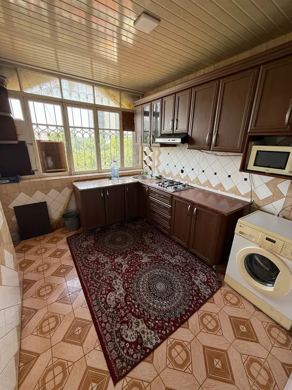 Xalqlar do‘stligi, Toshkent Siti, metro chiqish joyi yonida, 5 xonali 6
