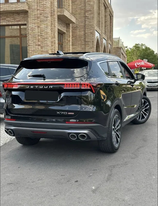 Jetour X70 Plus 1.6 Turbo 2 Jetour X70 Plus 1.6 Turbo 2