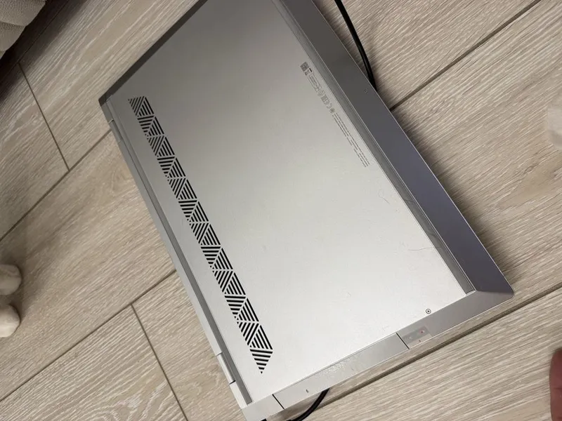 HP Envy 17 на Intel Core i5 — фото 2 HP Envy 17 на Intel Core i5 — фото 2