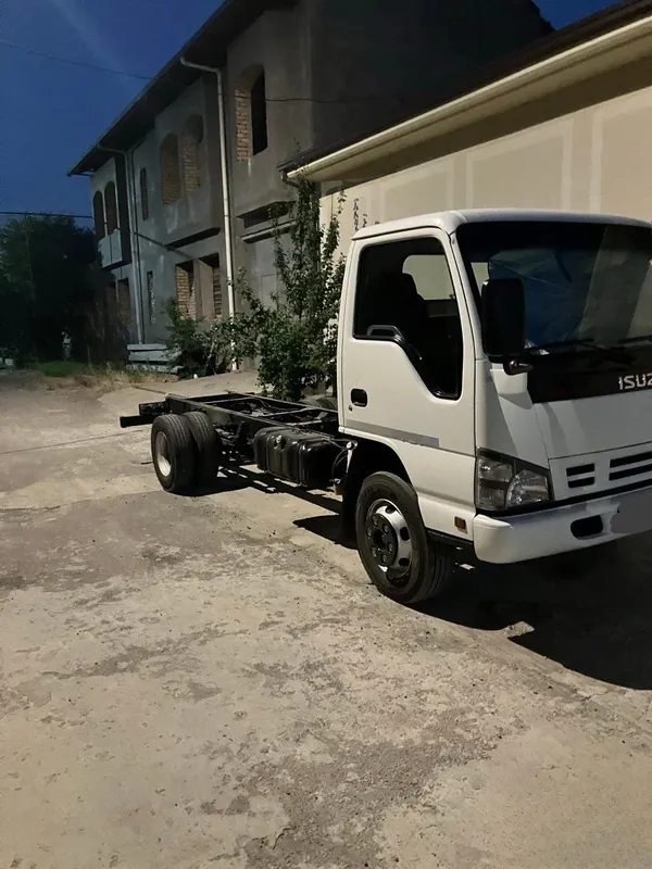 Isuzu 2022 yil 75 OOO km yurgan SHASSI HOLATIDA sotiladi 2 Isuzu 2022 yil 75 OOO km yurgan SHASSI HOLATIDA sotiladi 2