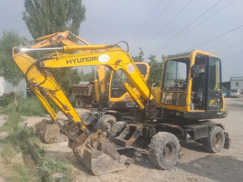 Mini ekskavator Hyundai55 2 Mini ekskavator Hyundai55 2