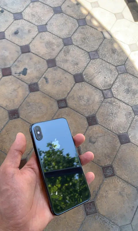 iPhone xs 1