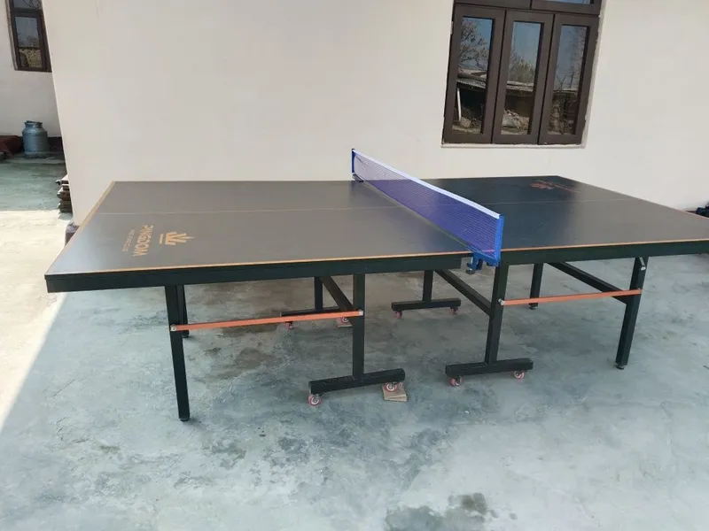 Tennis stol sotiladi MDF xolati alo kamchiligi yoq