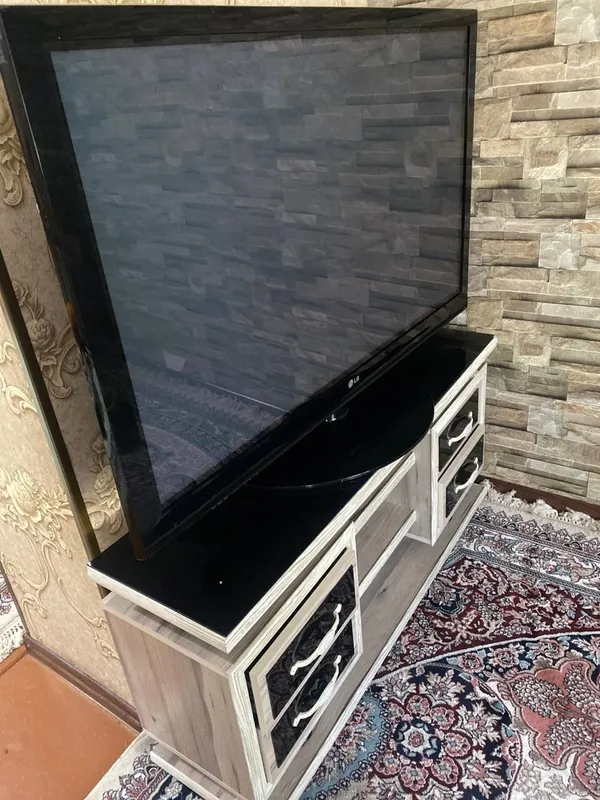 LG плазменный телевизор 50 дюйма — фото 1