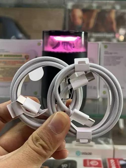 IPhone 15 dan 17 pro max kabellar